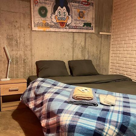 Moonlight Hostel Lviv Bagian luar foto