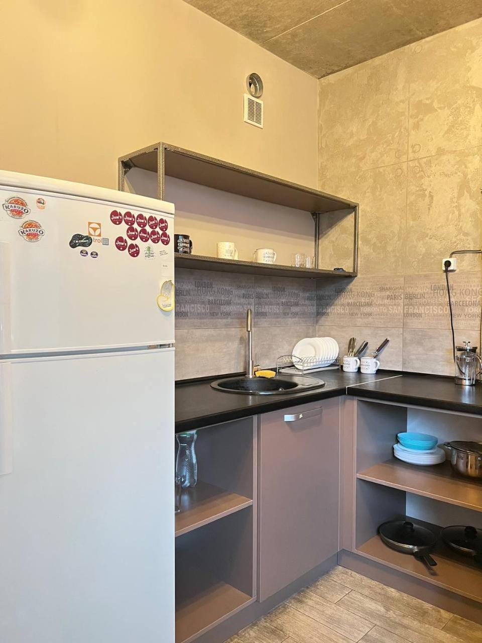 Moonlight Hostel Lviv Bagian luar foto